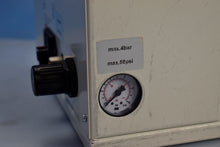 Load image into Gallery viewer, Midwest Automate Dental Handpiece Lubrication & Cleaning System