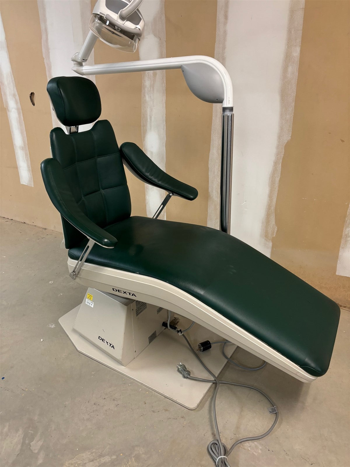 Dexta MK12XE Dental Ergonomic Oral Surgery Exam and Treatment Chair product image