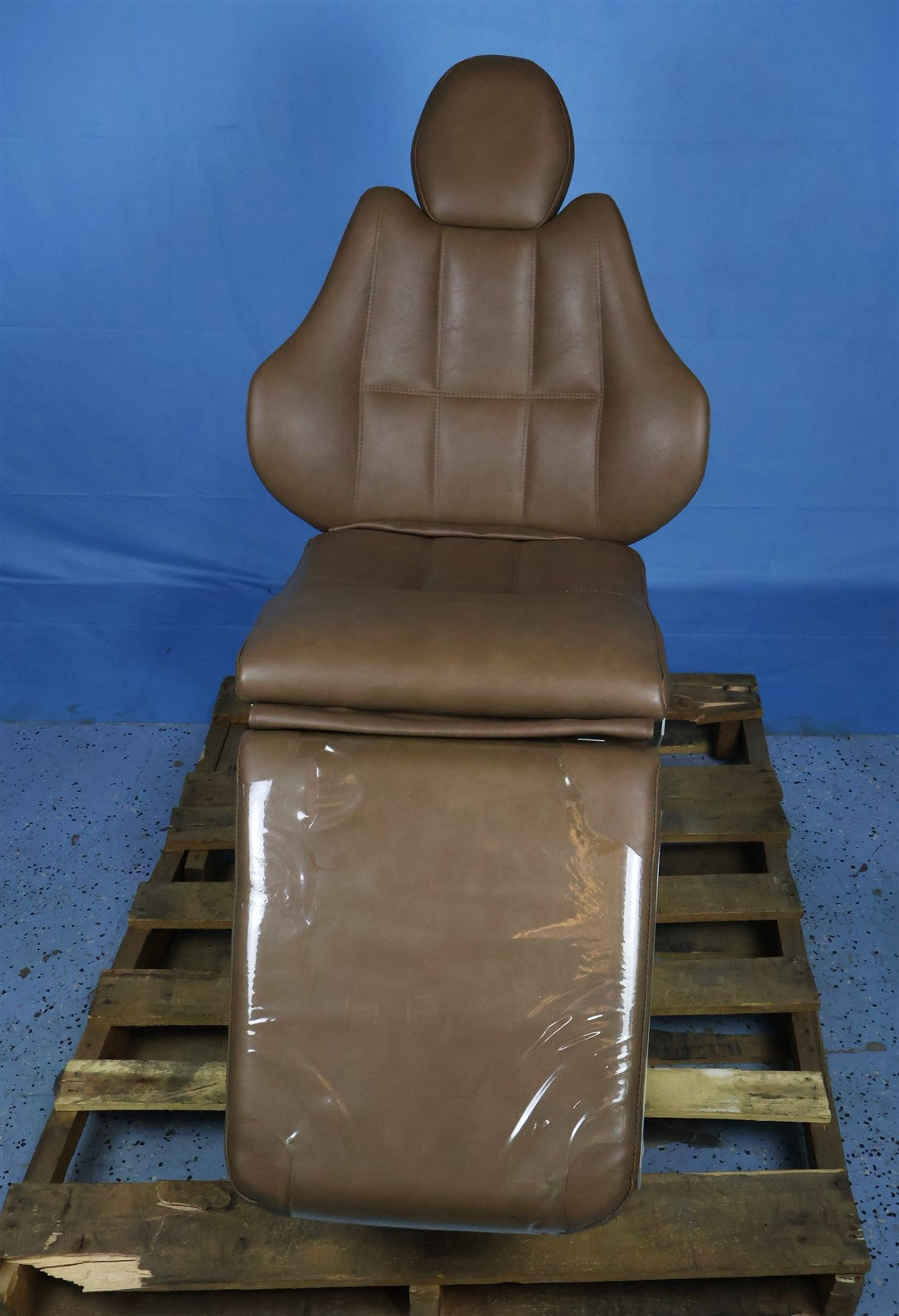 Dexta MK9C Dental Curved Wingback Ergonomic Exam Chair product image