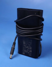 Load image into Gallery viewer, NEW UNUSED 3Shape TRIOS 4 Wireless Dental Intraoral Scanner w/ Dell 7680 Laptop