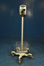 Load image into Gallery viewer, Criticare 506DNB Series Medical Patient Vital Signs Monitor System