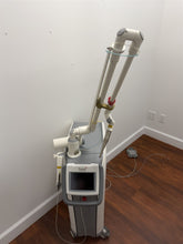 Load image into Gallery viewer, Fotona LightWalker DT Dental Laser Oral Tissue Ablation System