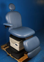Load image into Gallery viewer, Midmark 641-005 Dental Exam Chair