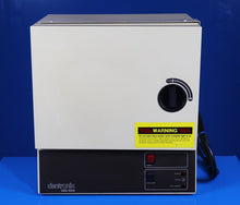 Load image into Gallery viewer, Dentronix DDS 5000 Dental Instrument Sterilizer Unit