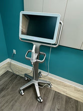 Load image into Gallery viewer, Align Tech iTero Element 5D Intraoral Dental Scanner for CAD/CAM Dentistry
