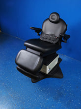 Load image into Gallery viewer, Midmark 641-005 Dental Ergonomic Patient Exam Chair (2025)