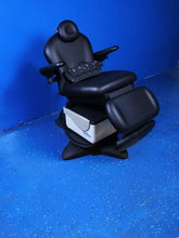 Load image into Gallery viewer, Midmark 641-005 Dental Ergonomic Patient Exam Chair (2025)