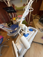 Load image into Gallery viewer, Convergent Solea 3.0 CO2 Dental Tissue Laser System