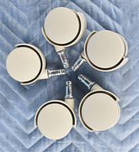 Load image into Gallery viewer, NEW UNUSED TPC Mirage Dental Ergonomic Adjustable Doctor Stool