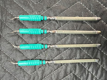 Load image into Gallery viewer, Lot of Dentsply Cavtron 30k Jet-Mate Dental Scaler Handpieces & Inserts