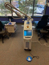 Load image into Gallery viewer, Convergent Solea 3.0 Dental All-Tissue C02 Laser System (2019