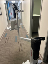 Load image into Gallery viewer, Claronav Navident Dental Dynamic 3D Implant Navigation System
