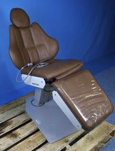 Load image into Gallery viewer, Dexta MK9C Dental Ergonomic Wingback Design Exam Chair
