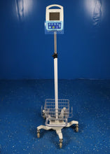 Load image into Gallery viewer, Criticare 506DNB Series Medical Patient Vital Signs Monitor System
