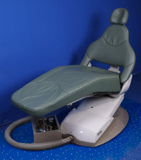 Midmark Elevance Dental Operatory Exam Chair Cantilever Hydraulic 153758 Model