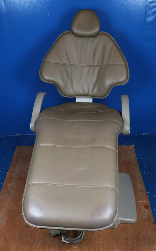 Adec 511 Dental Ergonomic Exam & Treatment Chair