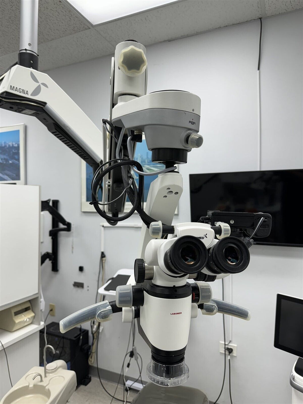 Labomed Magna Dental Medical Laboratory Precision Optic Microscope