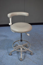 Load image into Gallery viewer, Adec 311 with 541 12 O&#39;Clock Rear Delivery, 375L Exam Light, 421 &amp; 422 Stools
