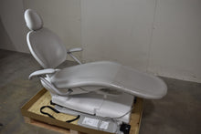 Load image into Gallery viewer, NEW Adec 311 Chair, 541B Duo Delivery, 372L Light, 5580 12 O&#39;Clock, w/ Stools
