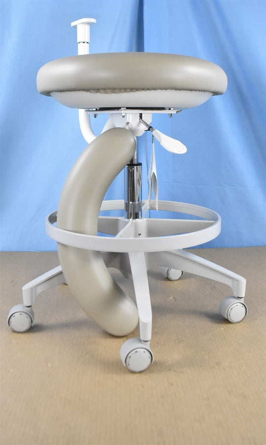 NEW UNUSED Adec 422 Dental Ergonomic Adjustable Contoured Assistant Stool