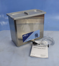 Load image into Gallery viewer, L&amp;R Quantrex Q210 Dental Ultrasonic Cleaner Cavitation Bath Unit
