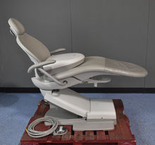 Load image into Gallery viewer, Adec 311 with 541 12 O&#39;Clock Rear Delivery, 375L Exam Light, 421 &amp; 422 Stools
