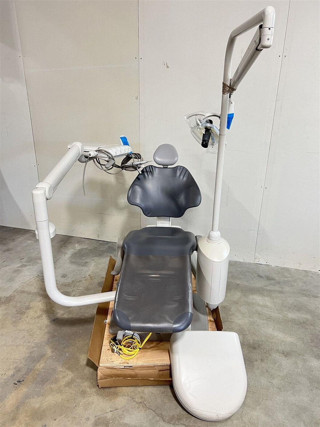 Adec 511 Dental Dentistry Ergonomic Exam Chair Operatory Set-Up Package