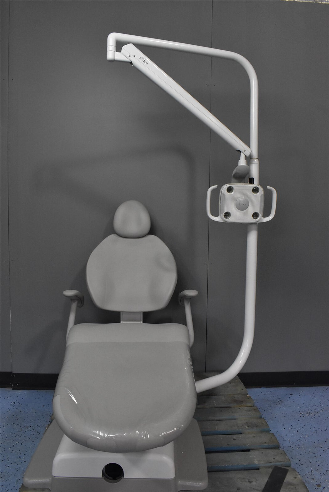 Adec 311 Dental Ergonomic Patient Exam Chair w/ 372L LED Exam Light
