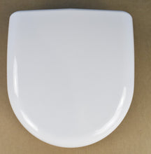 Load image into Gallery viewer, NEW UNUSED TPC Laguna 2000 Dental Ergonomic Exam Chair (2023)
