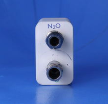 Load image into Gallery viewer, Accutron Ultra PC Dental Nitrous Oxide Flowmeter System
