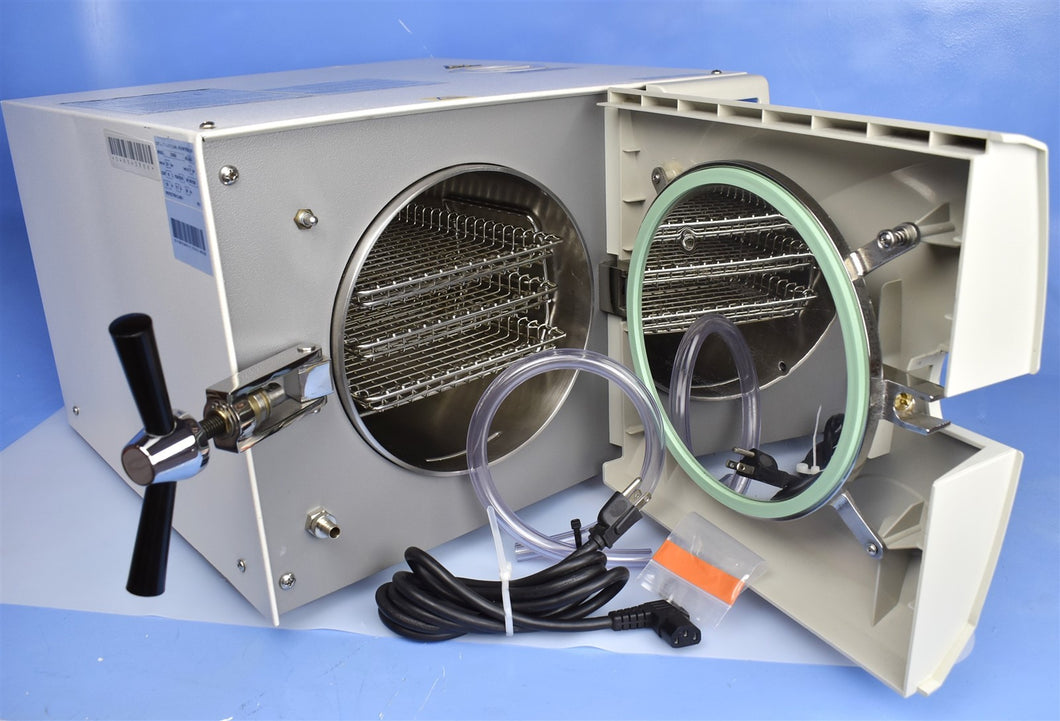 Tuttnauer EZ9 Autoclave - Dental Steam Instrument Sterilizer Year: 2018