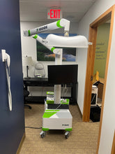 Load image into Gallery viewer, X-Guide X-Nav Dental Dynamic 3D Implant Navigation System Year: 2019
