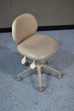 Load image into Gallery viewer, Adec 311 with 541 12 O&#39;Clock Rear Delivery, 375L Exam Light, 421 &amp; 422 Stools
