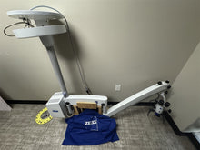 Load image into Gallery viewer, Carl Zeiss S100/OPMI Pico Dental Microscope Magnification System
