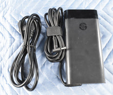 Load image into Gallery viewer, NEW UNUSED Medit i900 Dental Intraoral Scanner for CAD/CAM Dentistry (2025)
