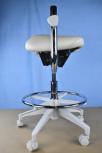 Load image into Gallery viewer, NEW UNUSED Belmont Dental Ergonomic Assistant Stool
