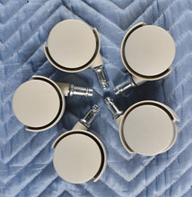 Load image into Gallery viewer, NEW UNUSED TPC DR.-1102 Dental Adjustable Ergonomic Doctor Stool
