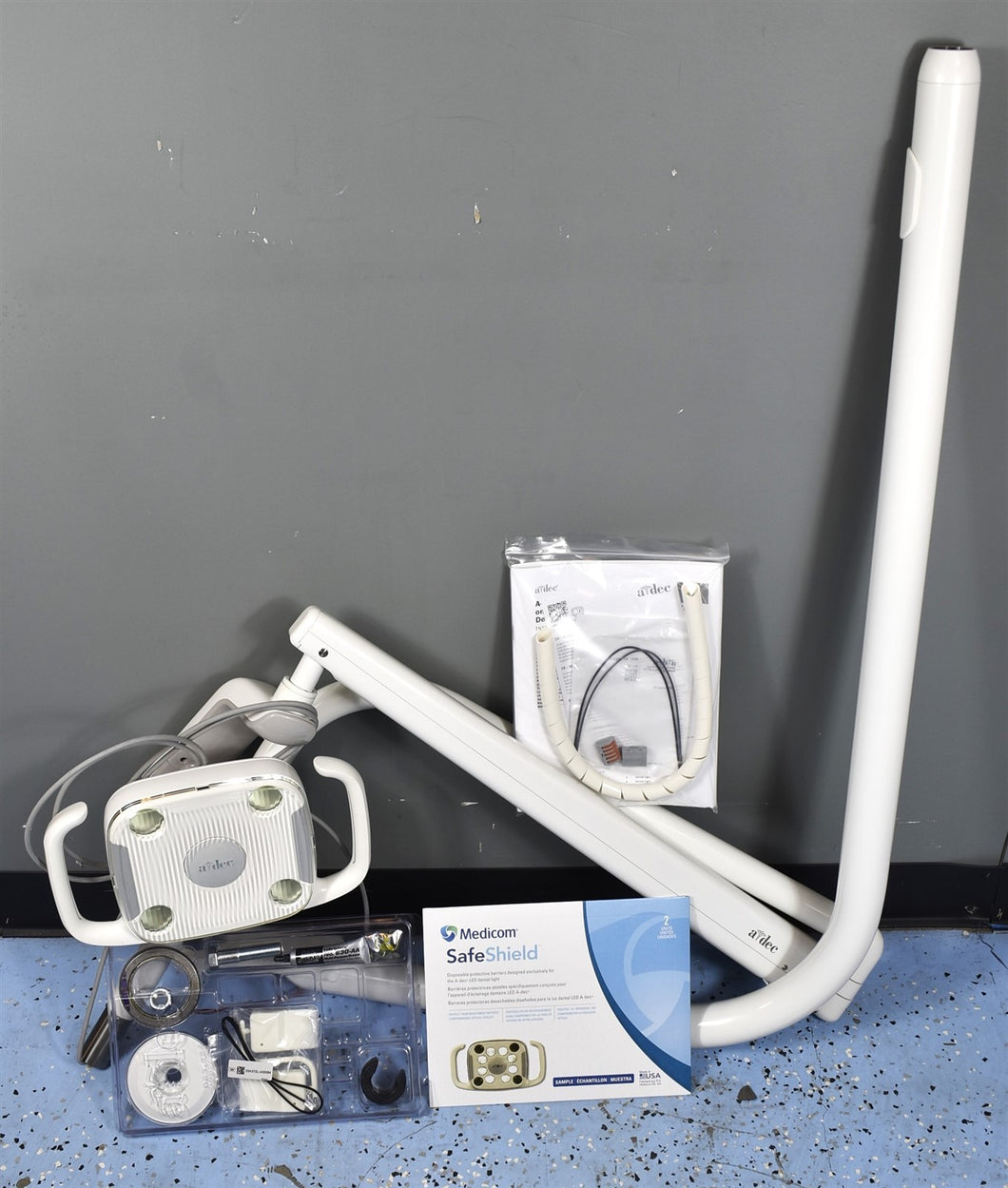 NEW UNUSED Adec 372 Radius Mount Dental LED Exam Light