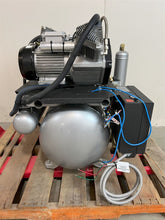 Load image into Gallery viewer, Midmark PowerAir P52 Dental Dentistry Oil-Free Air Compressor Unit
