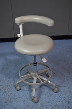 Load image into Gallery viewer, Adec 311 with 541 12 O&#39;Clock Rear Delivery, 375L Exam Light, 421 &amp; 422 Stools
