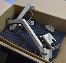 Load image into Gallery viewer, Global Entree M704CL Dental Microscope Unit Magnification System
