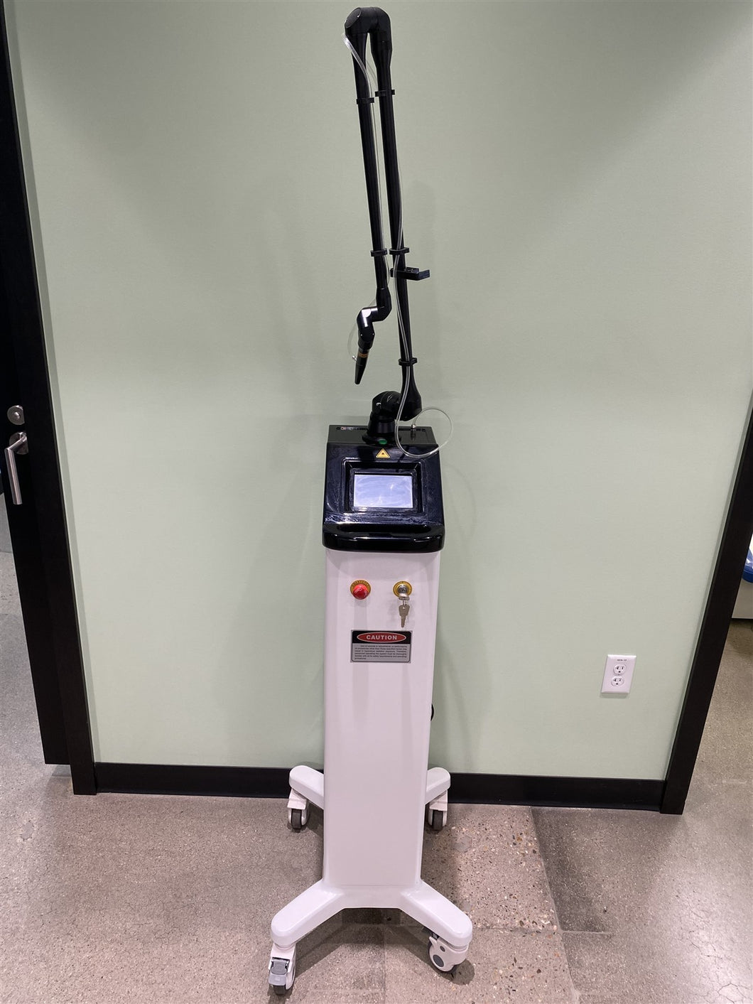 UltraPulse Matrix CO2 Dental Soft-Tissue Laser System Year: 2023