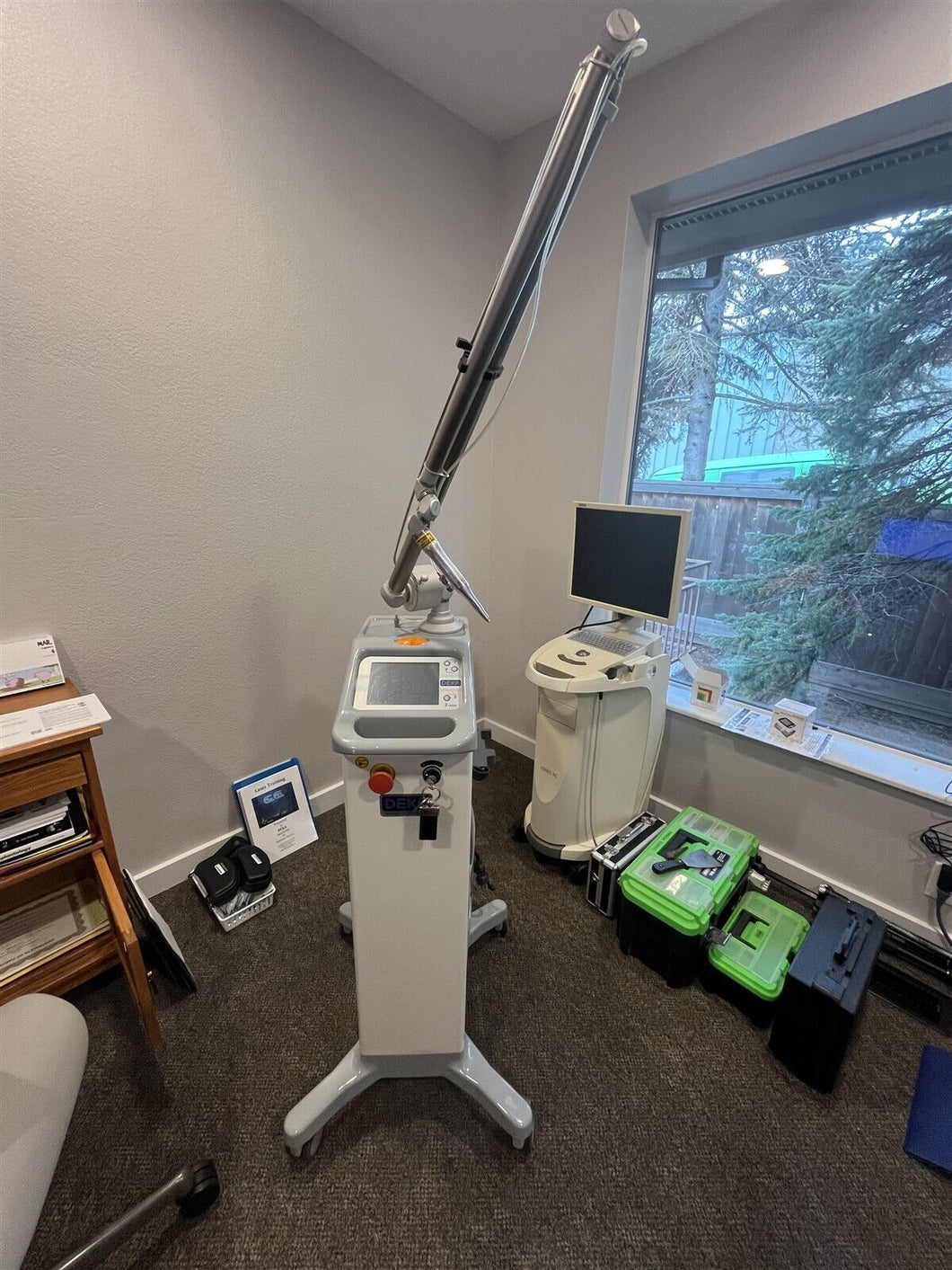 Deka Smart US-20D Dental Perio Maxillofacial CO2 Laser System